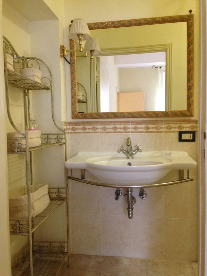 La Casina Del Borgo Apartment Abbadia San Salvator Exterior foto